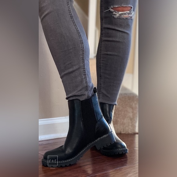 Corkys Shoes New Corkys Footwear Howl Black Chelsea Booties